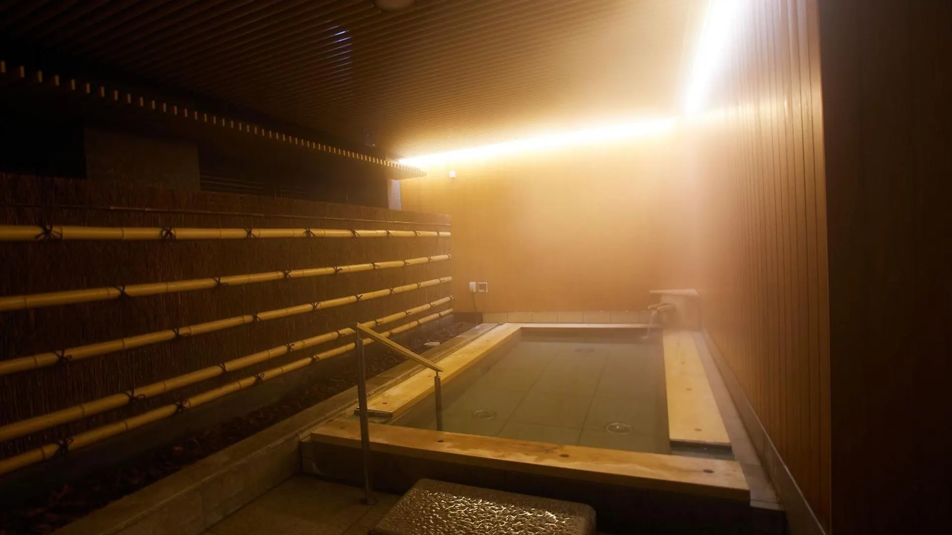 Kyoto Hot Spring Hatoya Zuihokaku Hotel 4*,  Japan